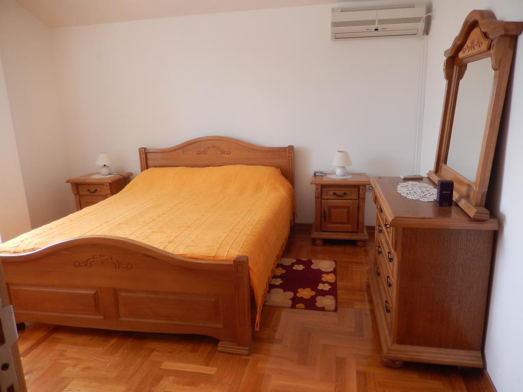 Apartment Brace Grakalica 20B ヘルツェグ・ノヴィ エクステリア 写真